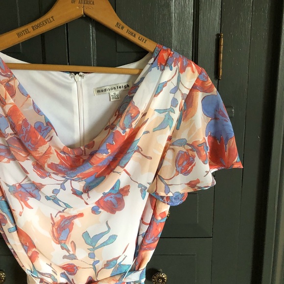 Floral maxi dress with slit - Picture 8 of 9